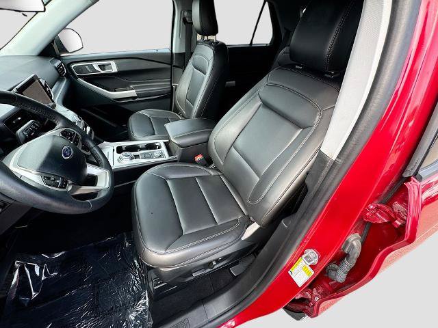 Certified 2024 Ford Explorer XLT w/ Equipment Group 202A AWD/4WD image 16
