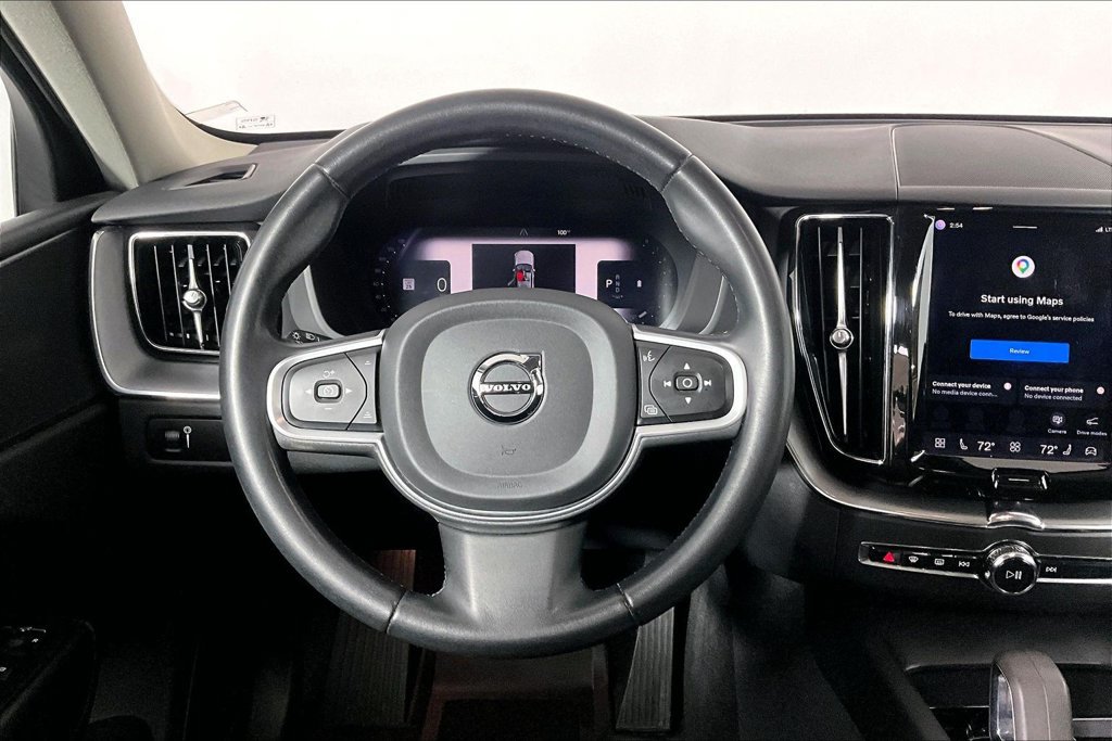 Used 2022 Volvo XC60 B5 Momentum FWD image 5