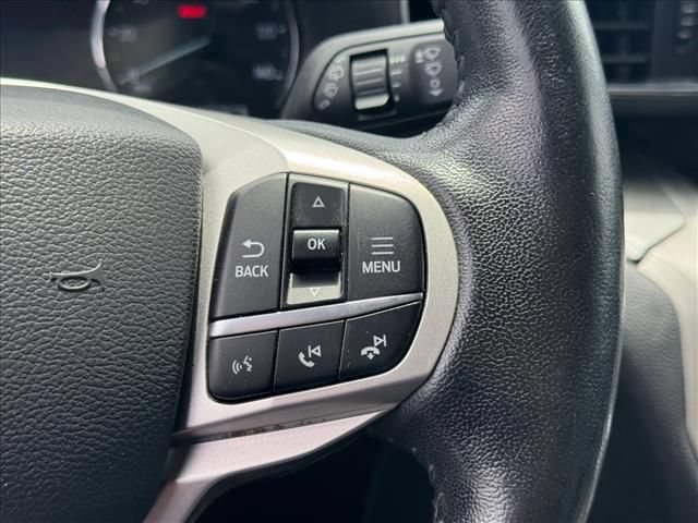 Certified 2022 Ford Explorer XLT w/ Equipment Group 202A AWD/4WD image 22