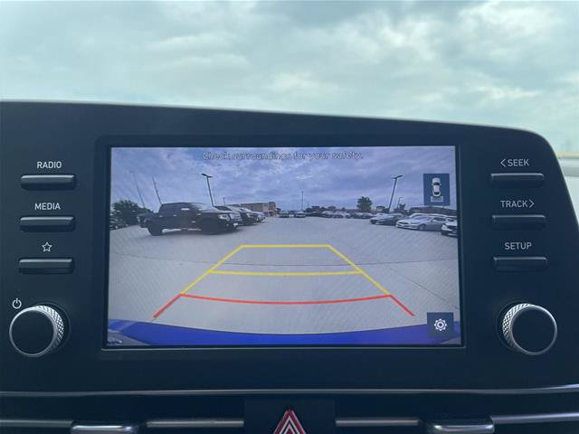 Used 2022 Hyundai Elantra SEL FWD image 21