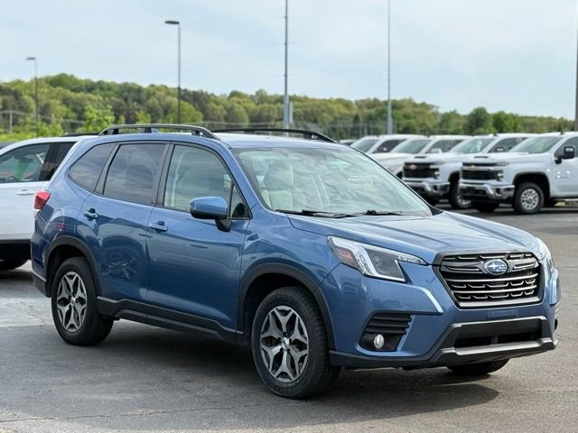 Used 2022 Subaru Forester Premium AWD/4WD image 34
