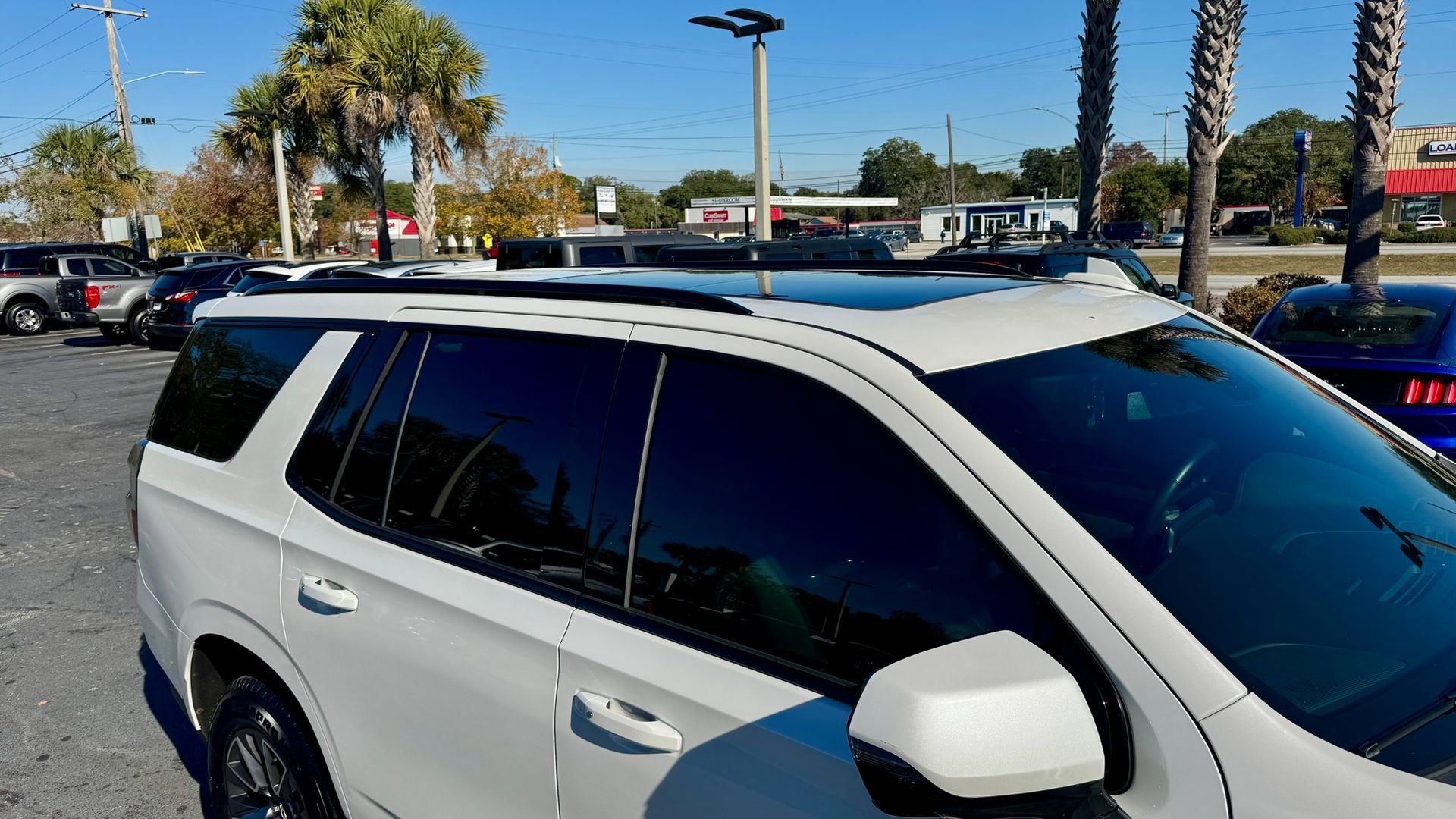 Used 2024 Chevrolet Tahoe Z71 w/ Luxury Package image 8