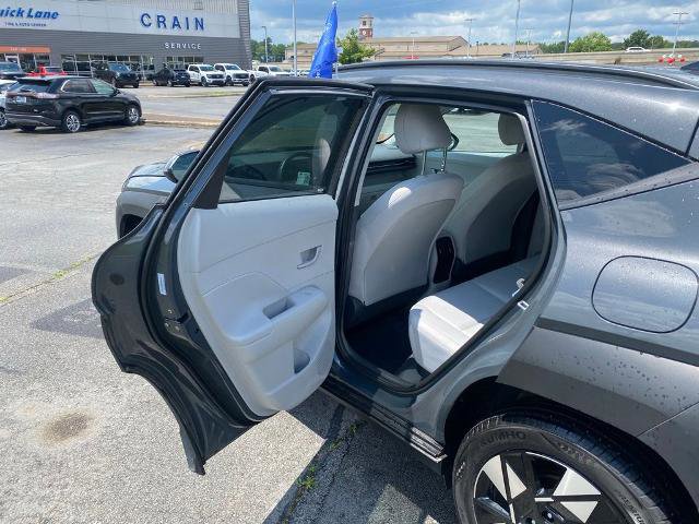 Used 2025 Hyundai Kona SEL FWD image 27