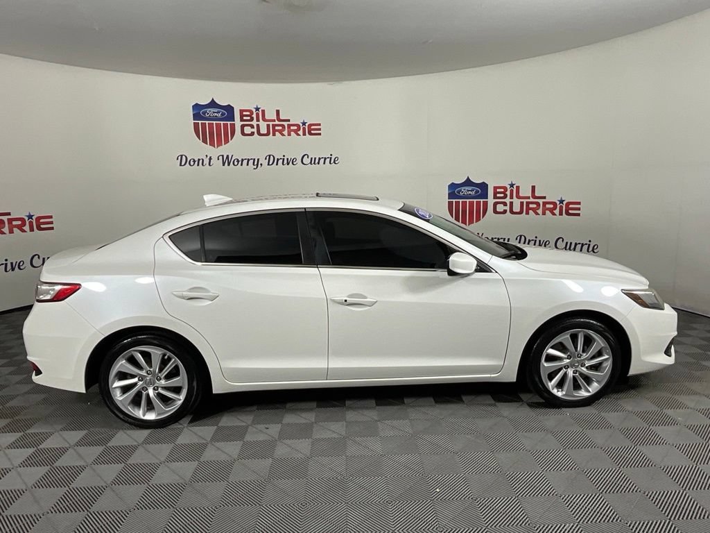 Used 2018 Acura ILX FWD image 2