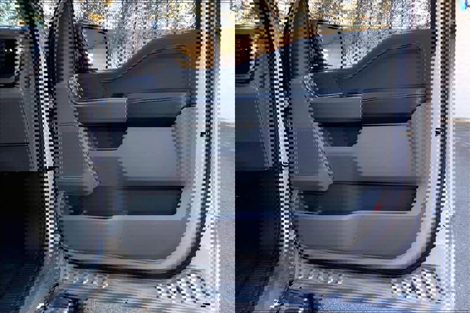 Certified 2025 Ford F150 XLT w/ Equipment Group 301A Standard image 22