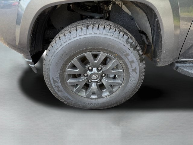 Used 2023 Toyota Tacoma SR5 AWD/4WD image 20