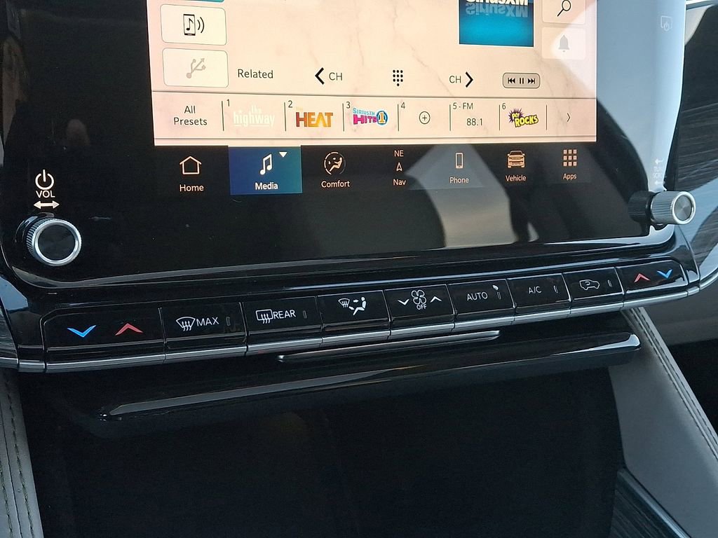 Used 2022 Jeep Wagoneer Series III w/ Premium Group I image 17