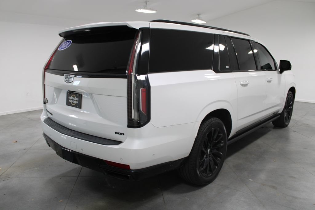 Used 2021 Cadillac Escalade ESV Sport Platinum AWD/4WD image 10