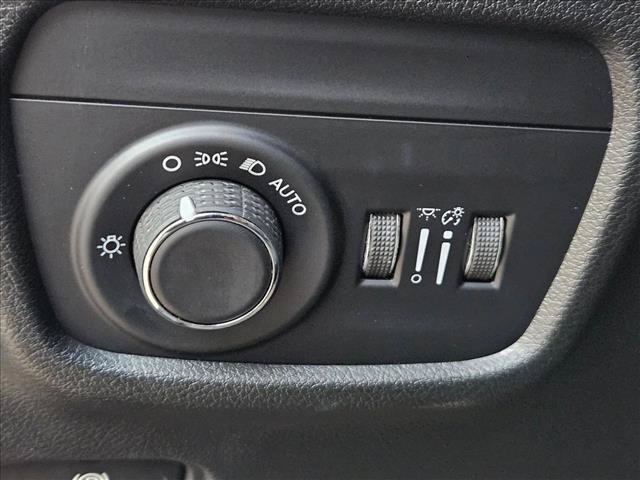 Used 2023 Jeep Grand Cherokee L Laredo w/ Luxury Tech Group I AWD/4WD image 10
