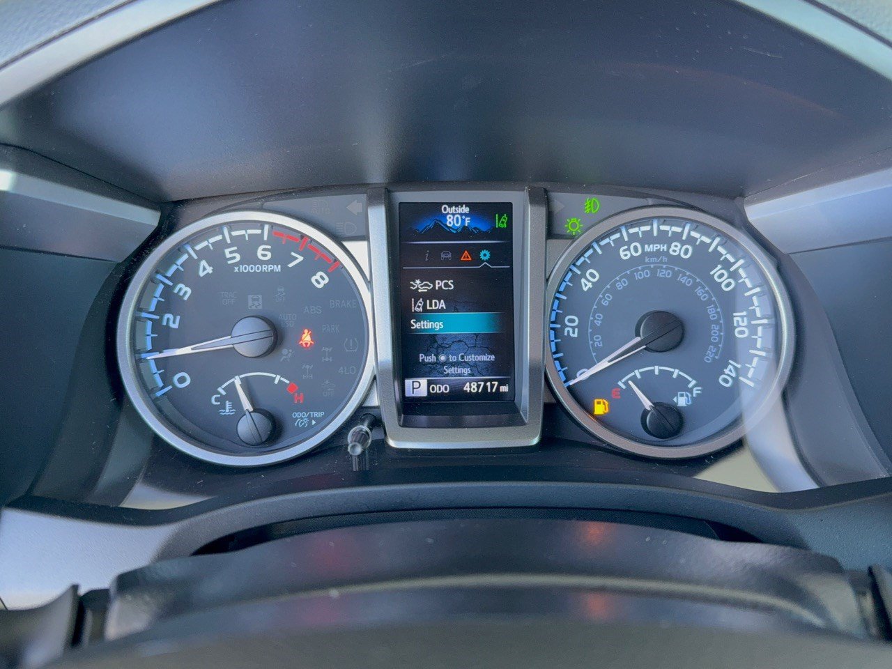 Used 2022 Toyota Tacoma SR5 AWD/4WD image 26