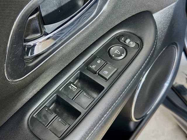 Used 2018 Honda HR-V EX image 8