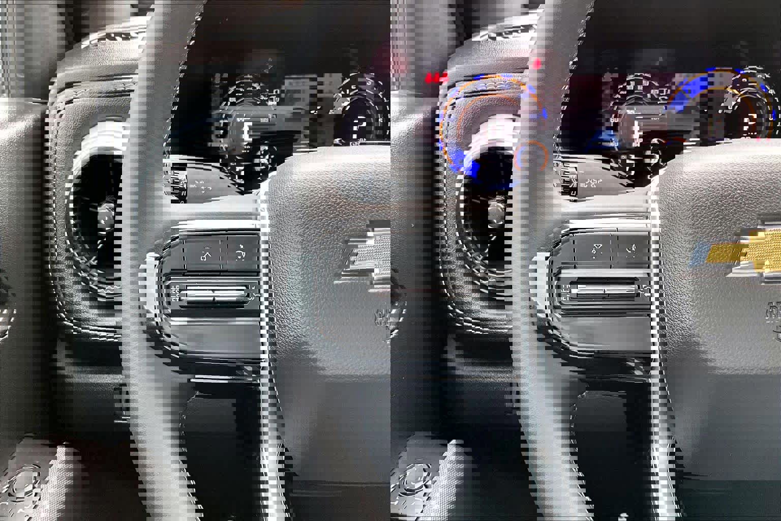 Used 2024 Chevrolet Colorado LT w/ LT Convenience Package image 27