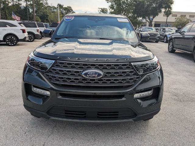 Certified 2023 Ford Explorer XLT w/ Equipment Group 202A AWD/4WD image 9