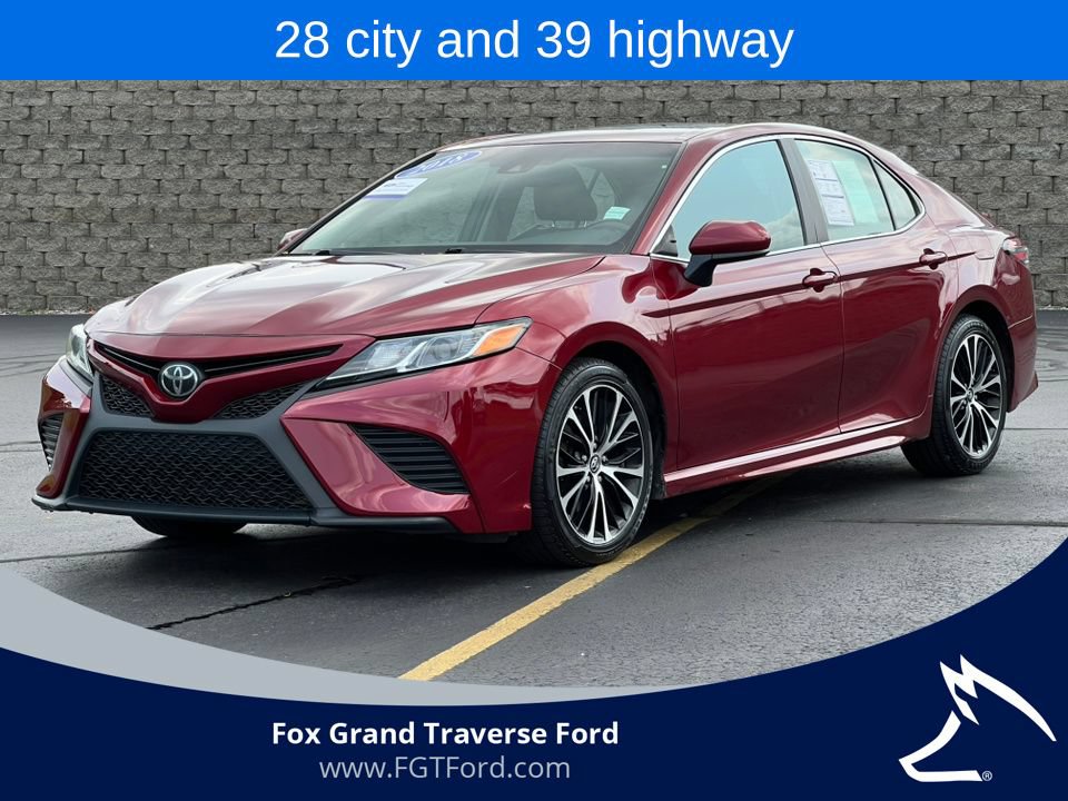 Used 2018 Toyota Camry SE w/ Moonroof Package FWD image 1