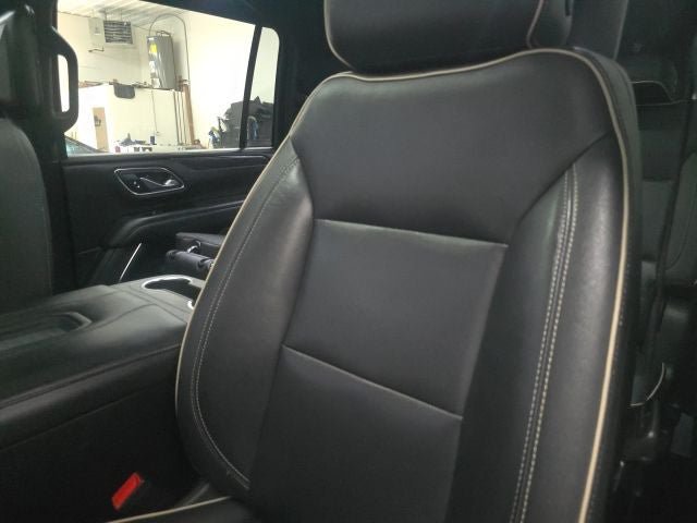 Used 2021 GMC Yukon XL SLT AWD/4WD image 21