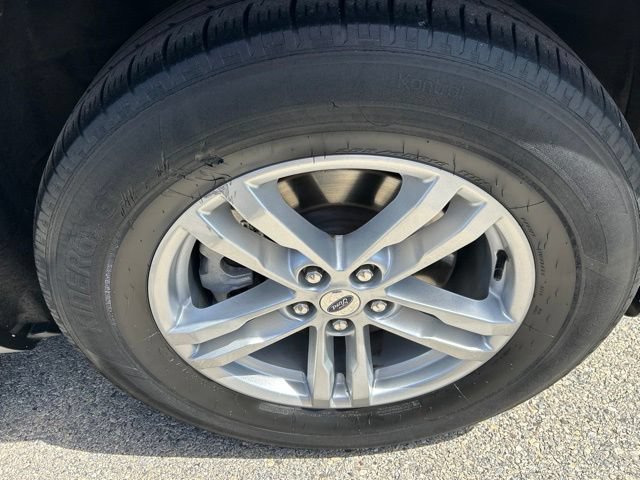 Certified 2022 Ford Explorer XLT w/ Equipment Group 202A AWD/4WD image 7