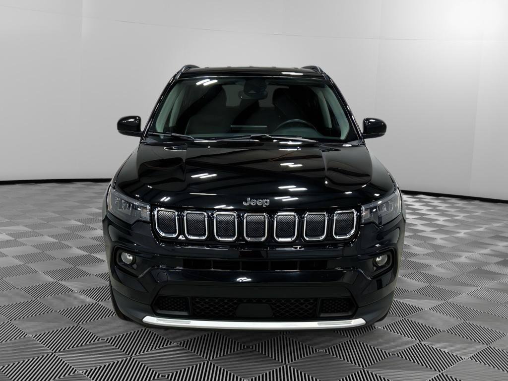 Used 2022 Jeep Compass Limited AWD/4WD image 2