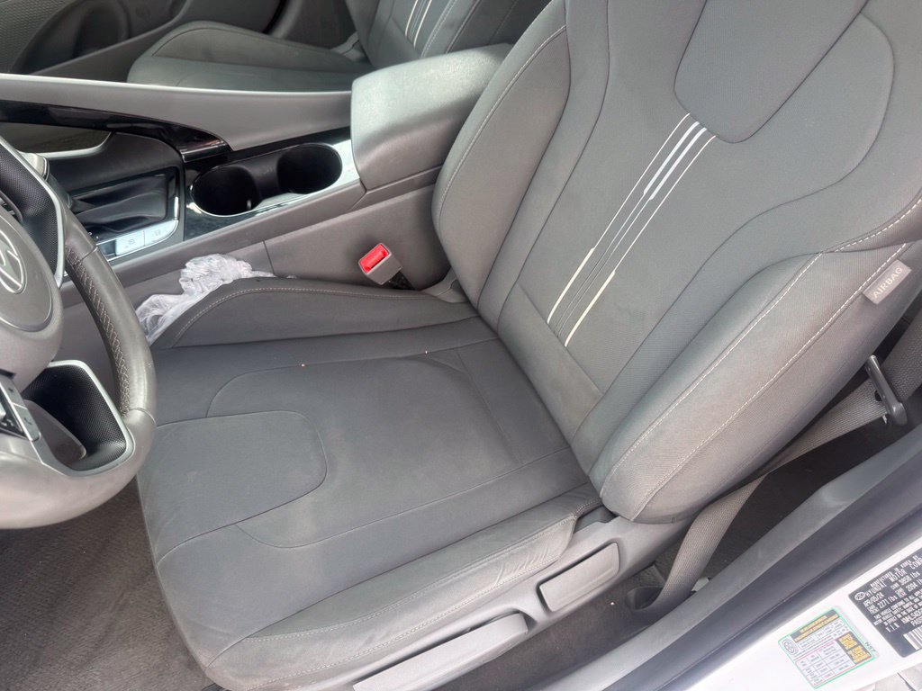 Used 2024 Hyundai Elantra SEL w/ Convenience Package FWD image 19