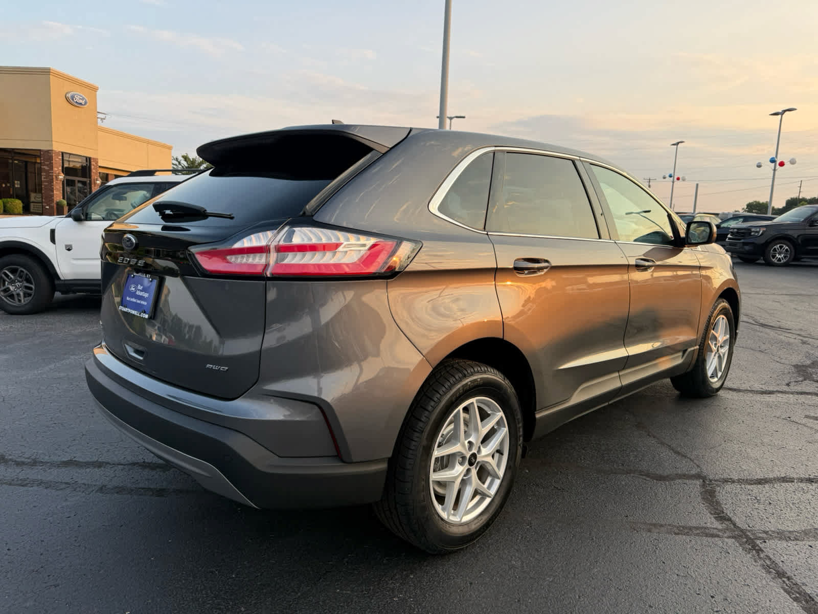 Certified 2023 Ford Edge SEL w/ Convenience Package AWD/4WD image 19