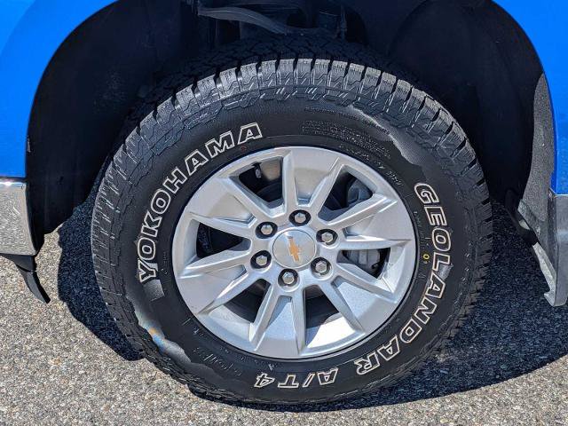 Used 2025 Chevrolet Silverado 1500 LT AWD/4WD image 11