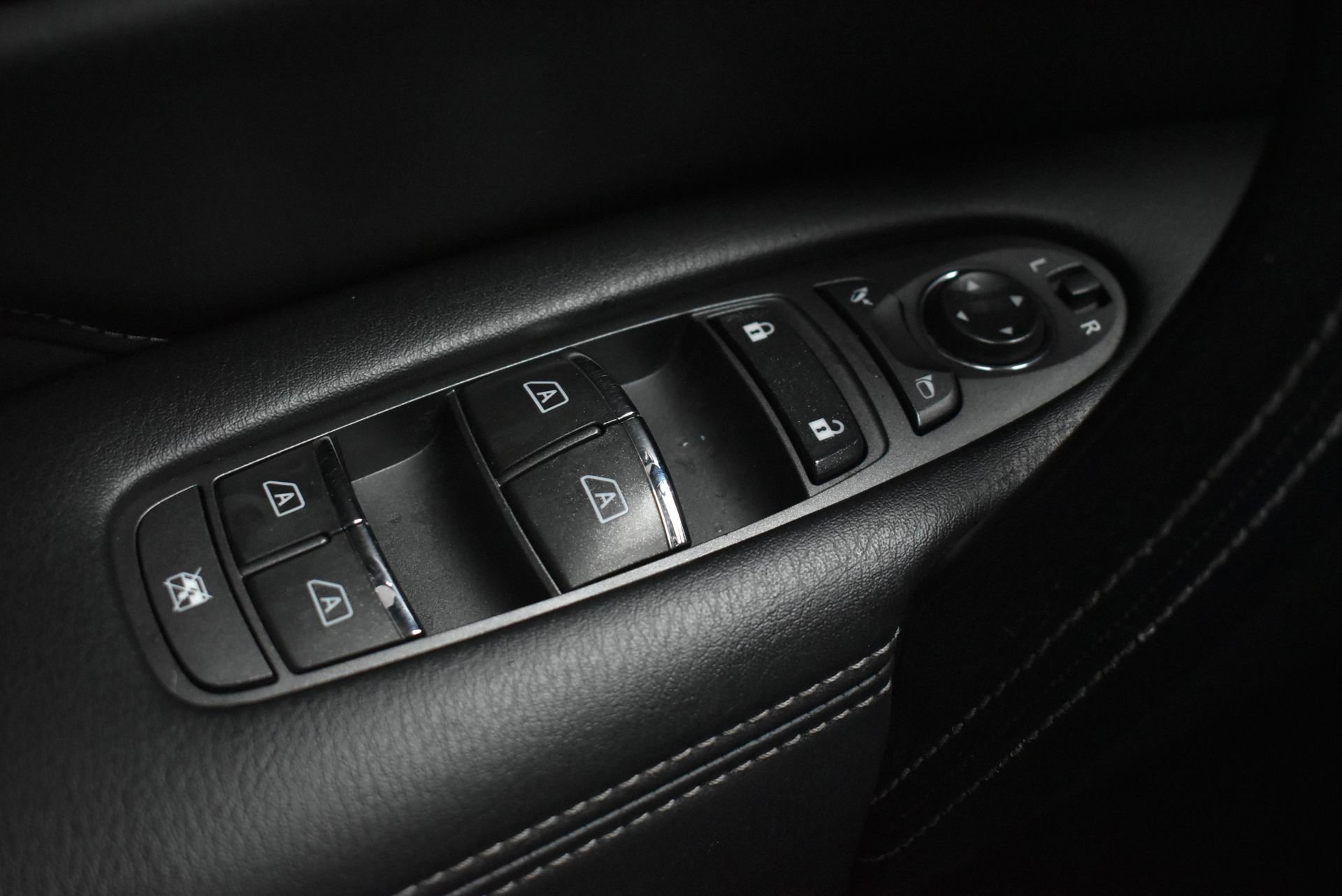 Used 2020 INFINITI QX80 Luxe w/ Proassist Package image 13