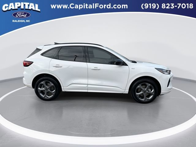 Certified 2023 Ford Escape ST-Line w/ Tech Pack #1 image 7