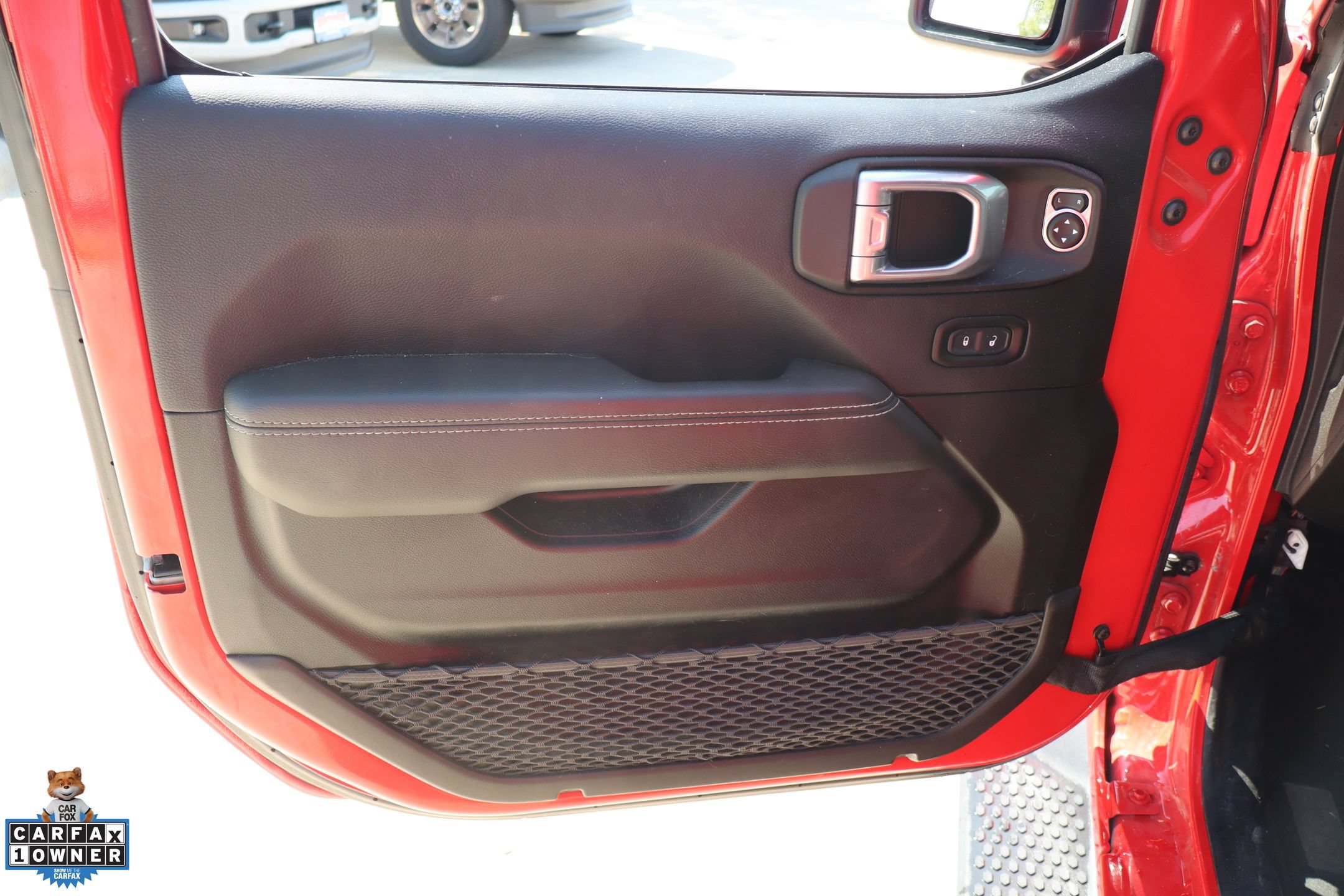 Used 2021 Jeep Wrangler Unlimited Sahara AWD/4WD image 12