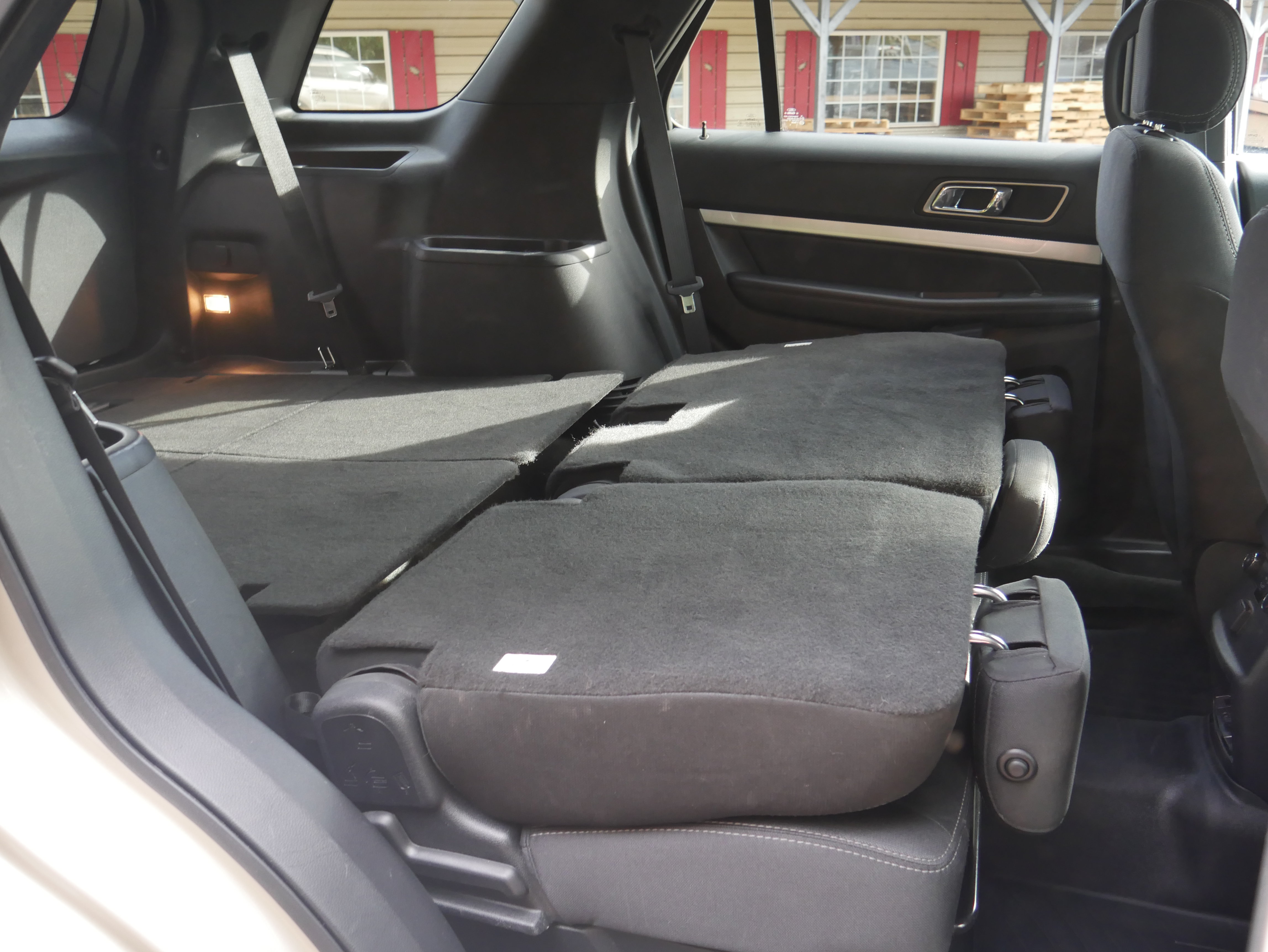 Certified 2017 Ford Explorer XLT AWD/4WD image 27