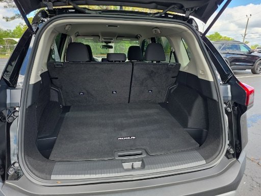 Used 2023 Nissan Rogue S FWD image 20