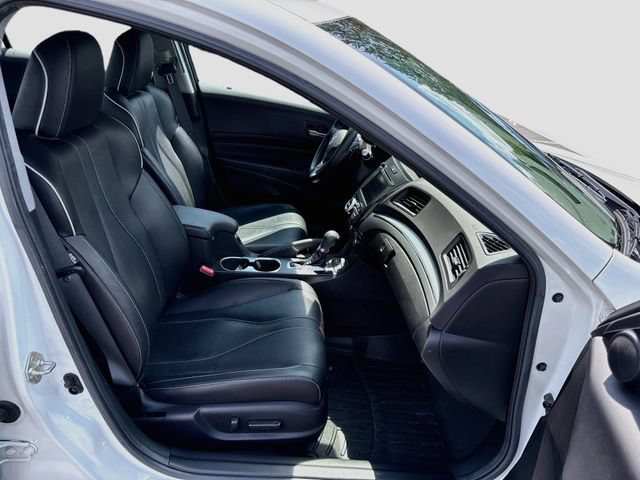Used 2019 Acura ILX w/ Premium Package FWD image 35