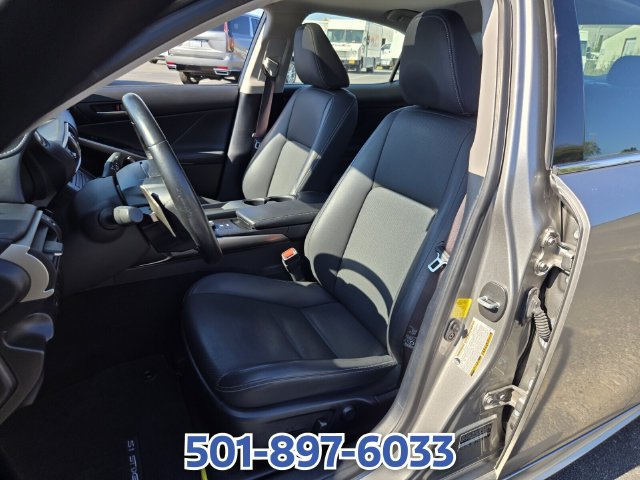 Used 2019 Lexus IS 300 w/ Accessory Package 2 RWD image 9