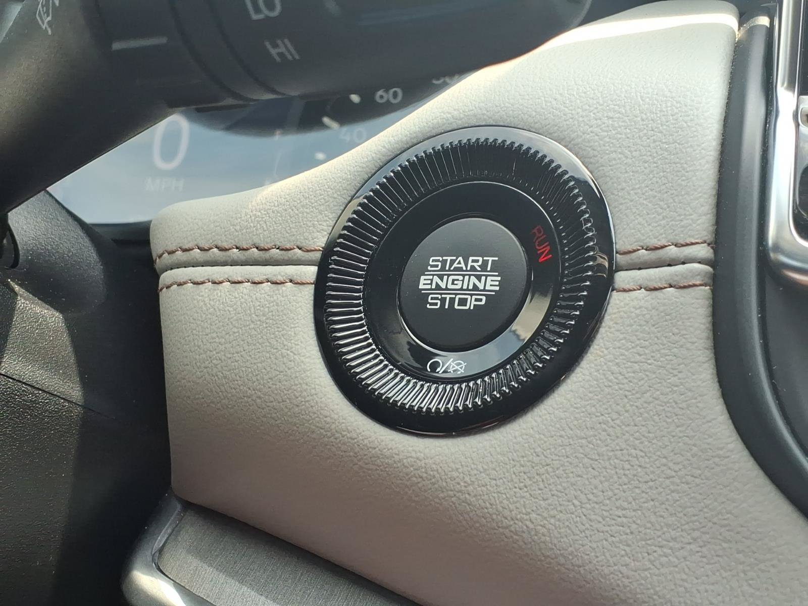 Used 2022 Jeep Compass Limited AWD/4WD image 12