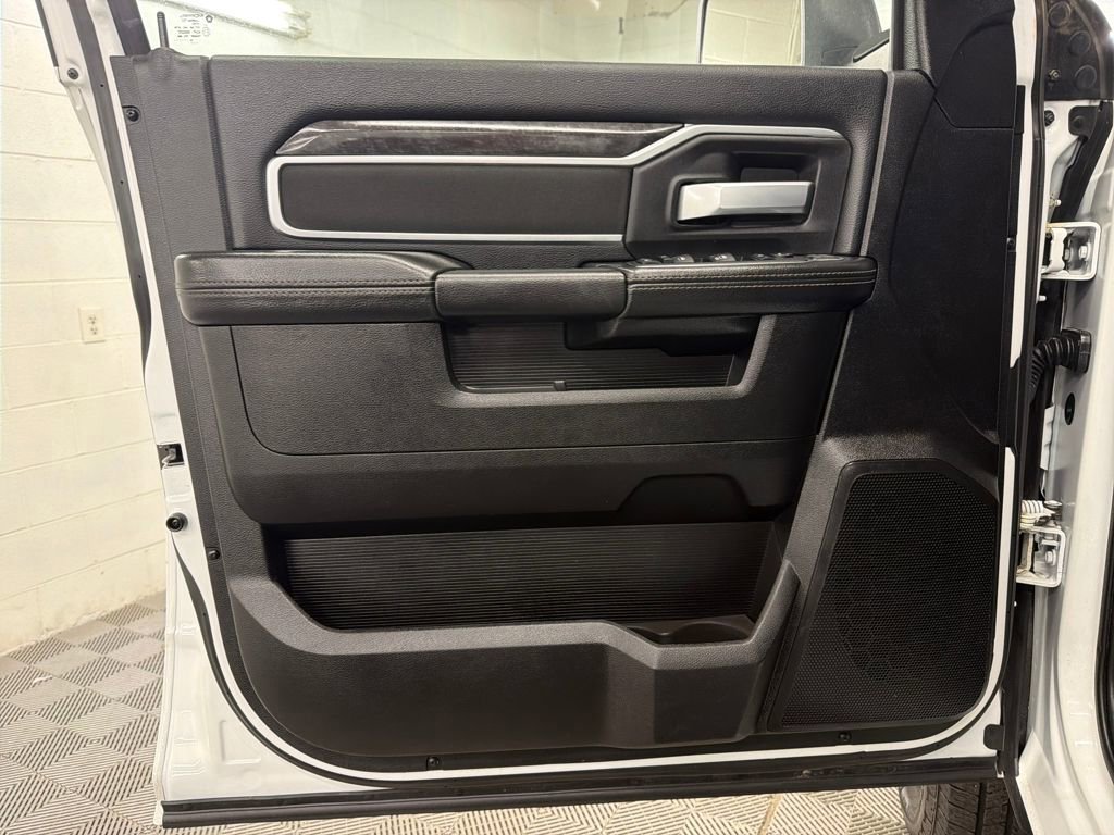 Used 2024 RAM 2500 Big Horn image 16