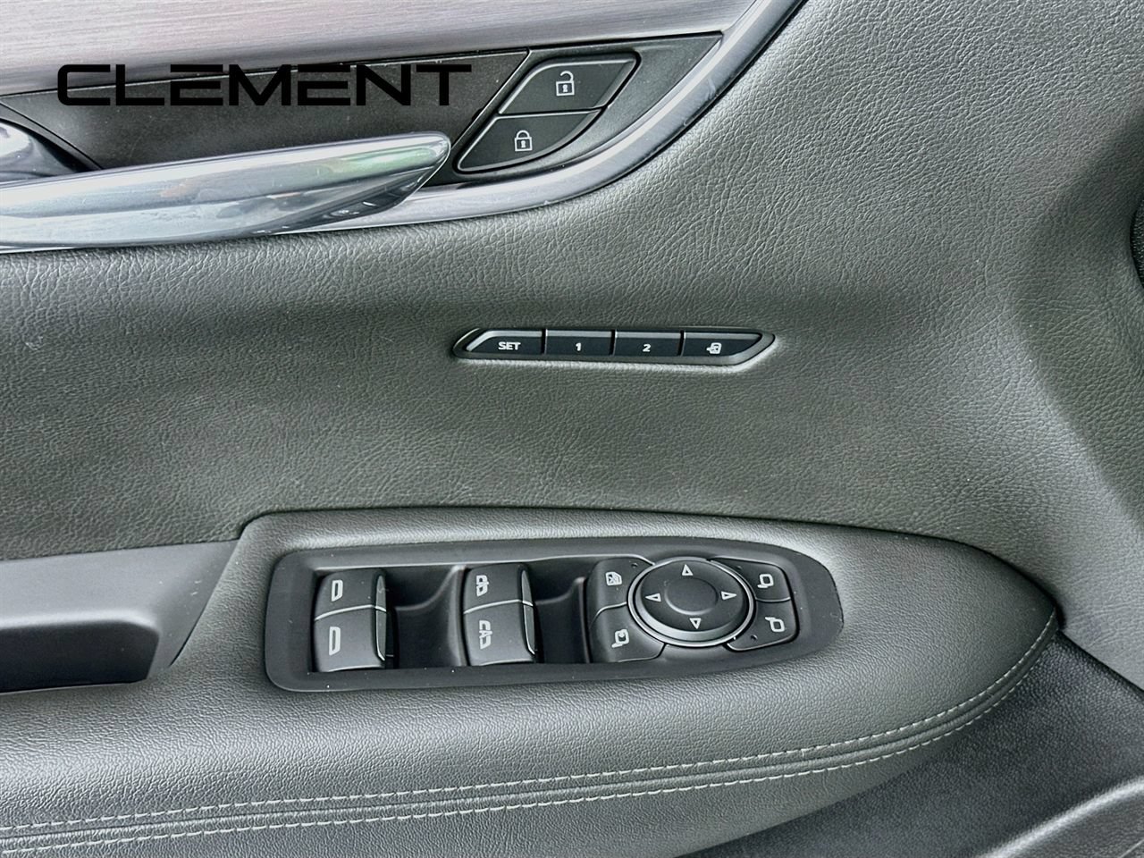 Used 2024 Cadillac XT6 Luxury FWD image 28