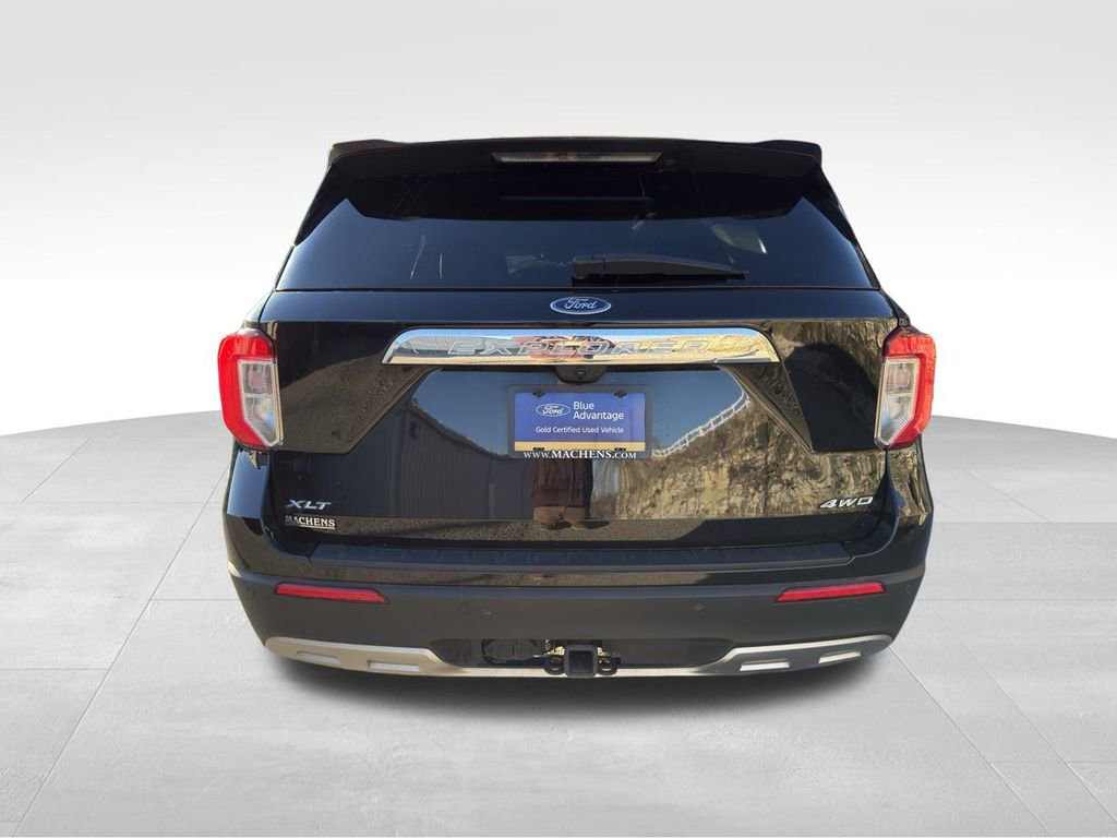 Certified 2022 Ford Explorer XLT w/ Equipment Group 202A image 8