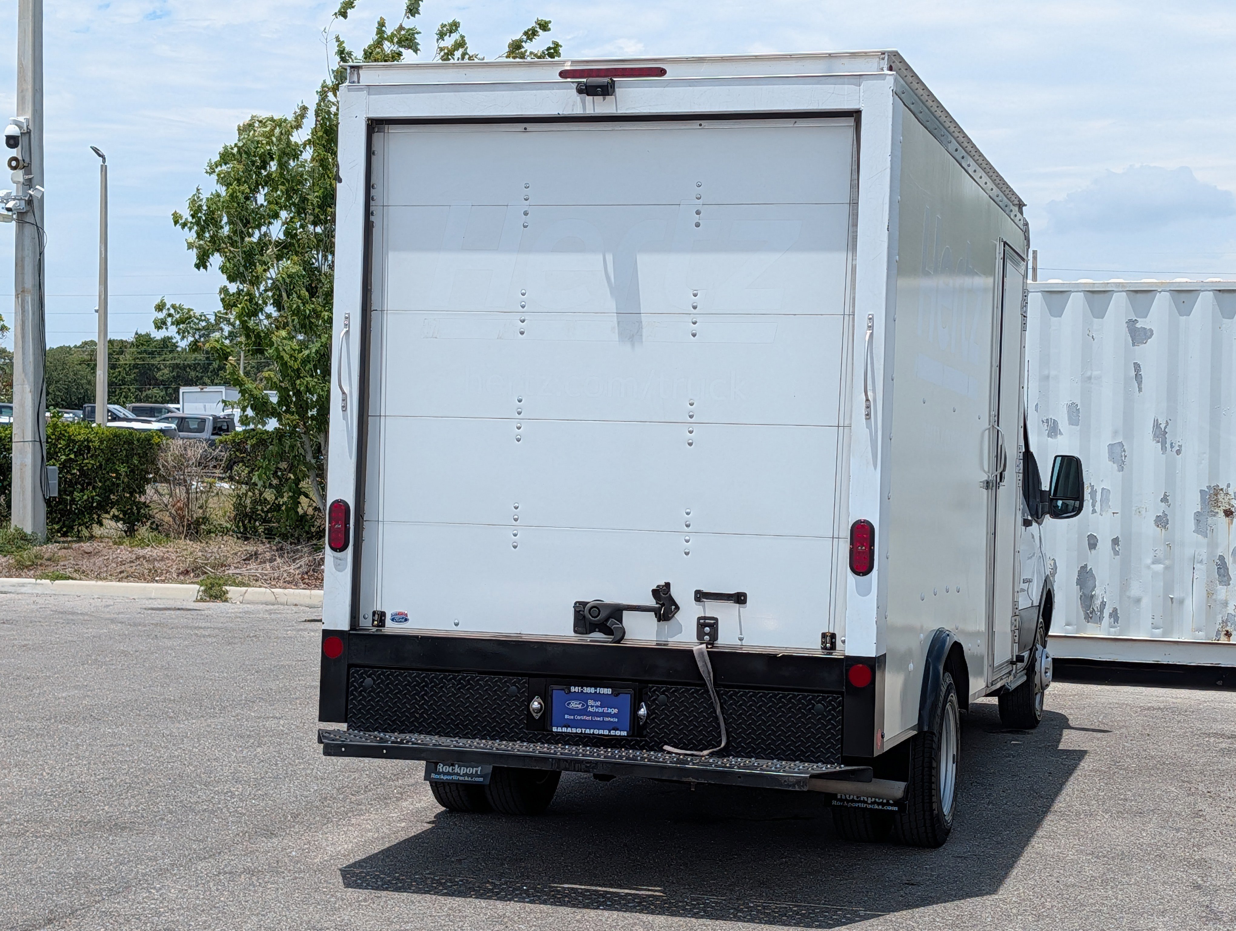 Certified 2022 Ford Transit 350 DRW RWD image 4