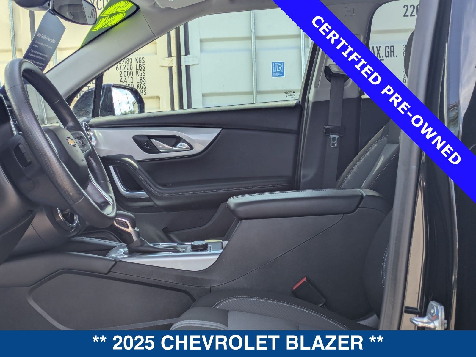 Used 2025 Chevrolet Blazer LT FWD image 21