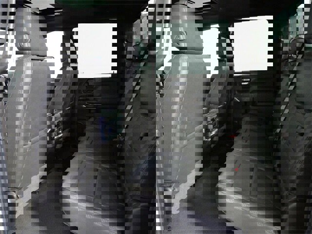 Used 2023 GMC Sierra 3500 Denali w/ Denali Ultimate Package image 16