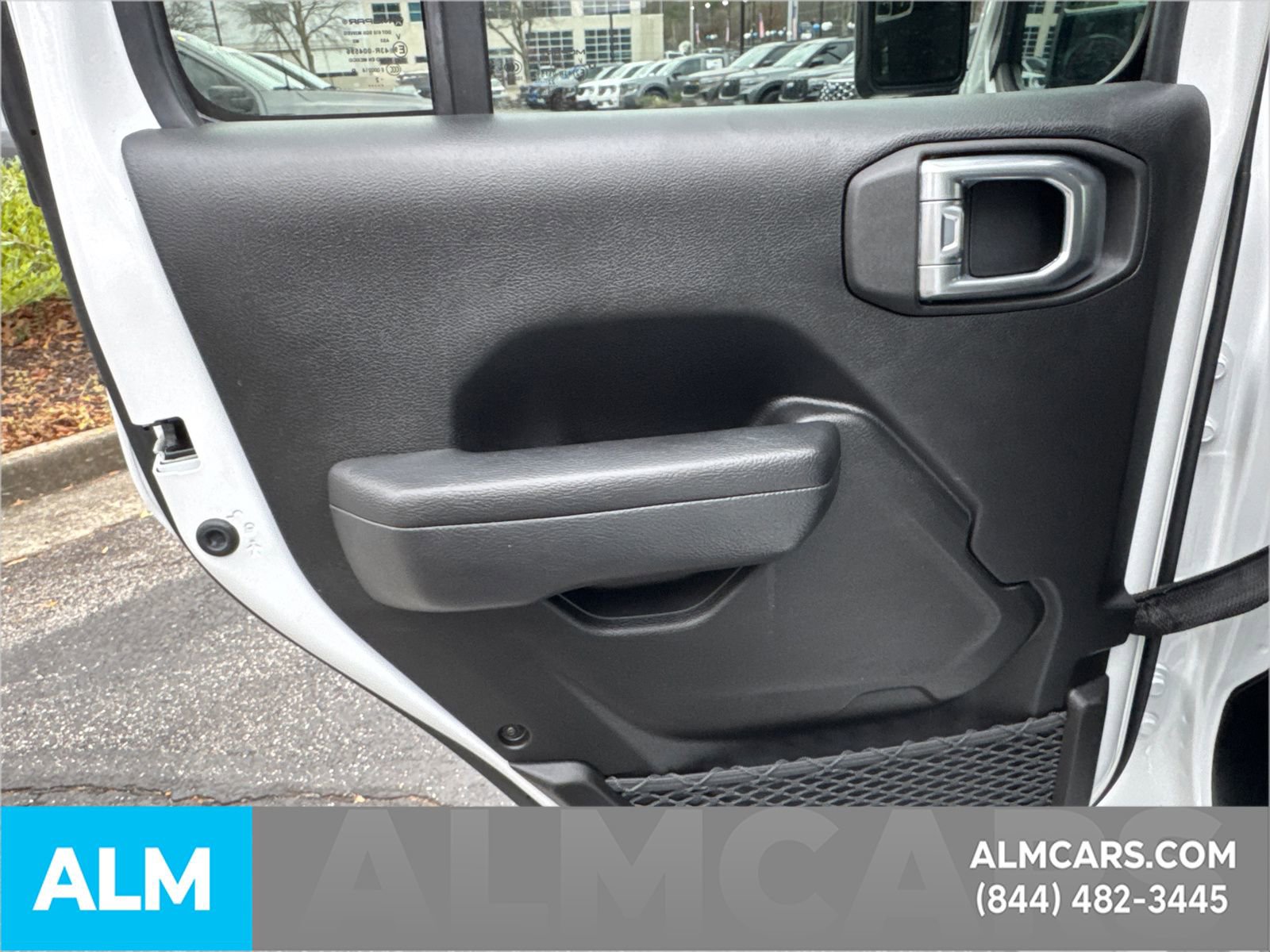 Used 2022 Jeep Gladiator Willys image 25