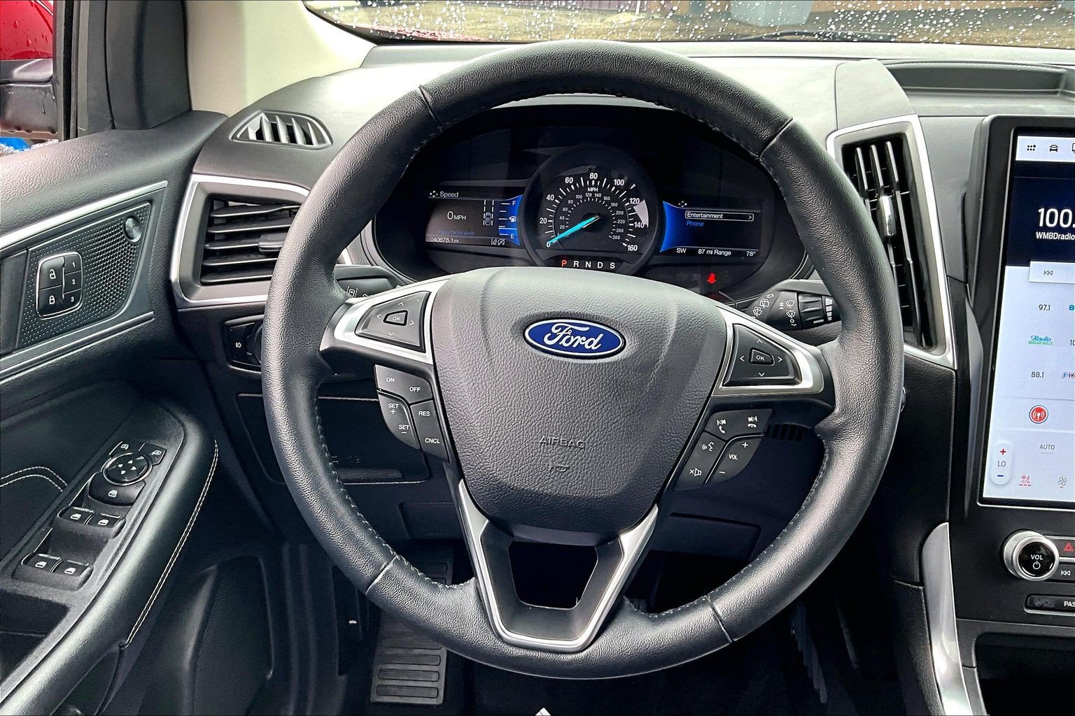 Certified 2024 Ford Edge Titanium AWD/4WD image 23