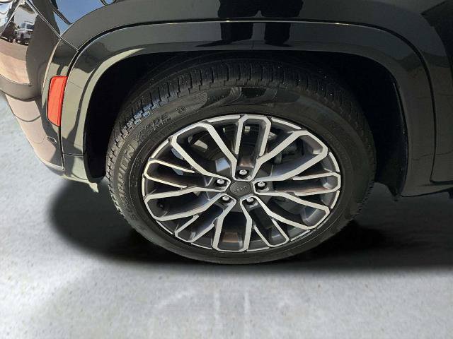 Used 2021 Jeep Grand Cherokee L Summit AWD/4WD image 34
