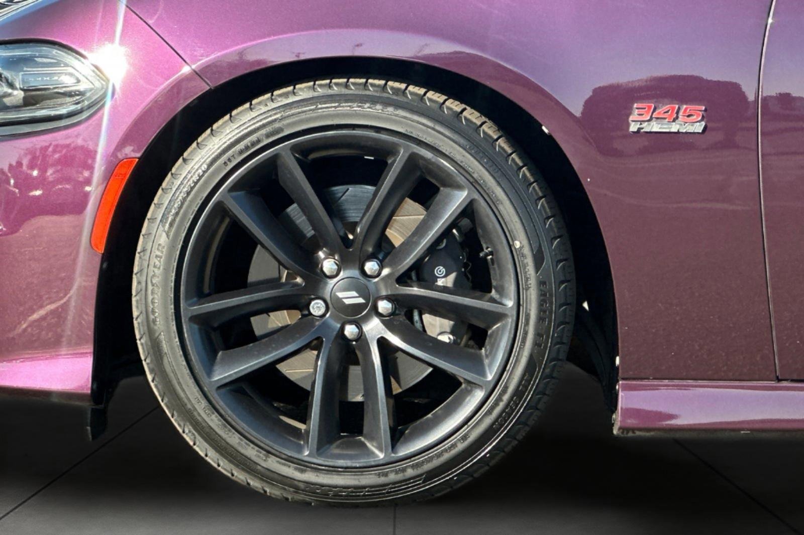 Used 2020 Dodge Charger R/T w/ Performance Handling Group image 29