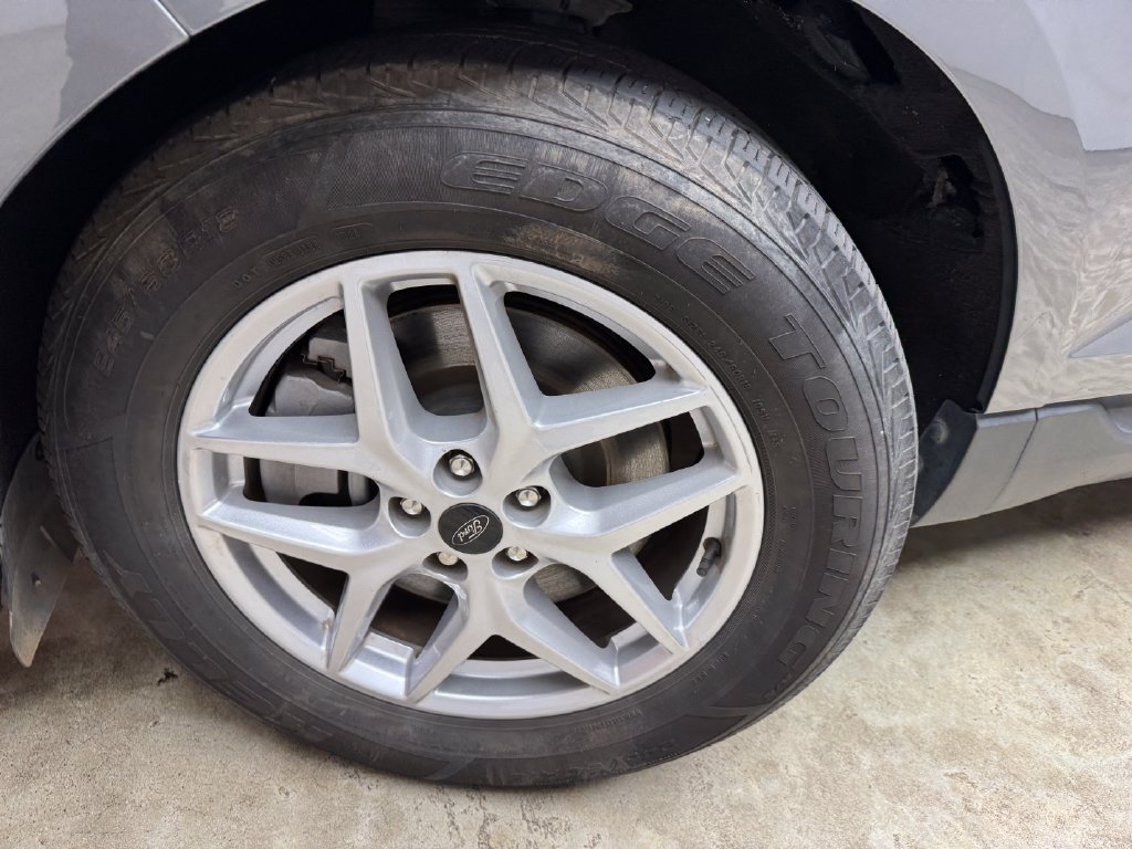 Certified 2023 Ford Edge SEL AWD/4WD image 30