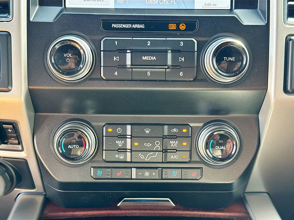 Certified 2021 Ford F250 King Ranch w/ King Ranch Ultimate Package AWD/4WD image 16