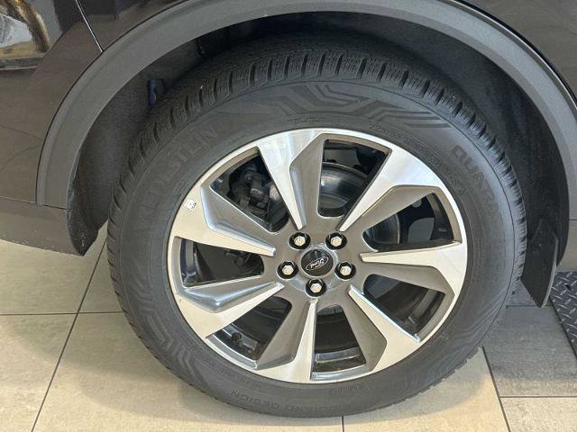 Certified 2024 Ford Escape Platinum AWD/4WD image 35