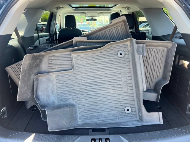 Certified 2024 Ford Explorer XLT w/ Equipment Group 202A AWD/4WD image 24