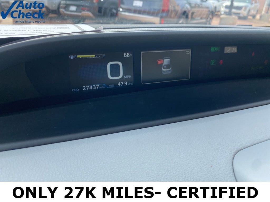 Used 2020 Toyota Prius XLE w/ Advanced Technology Package image 30