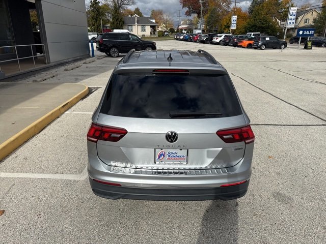 Used 2023 Volkswagen Tiguan S image 8