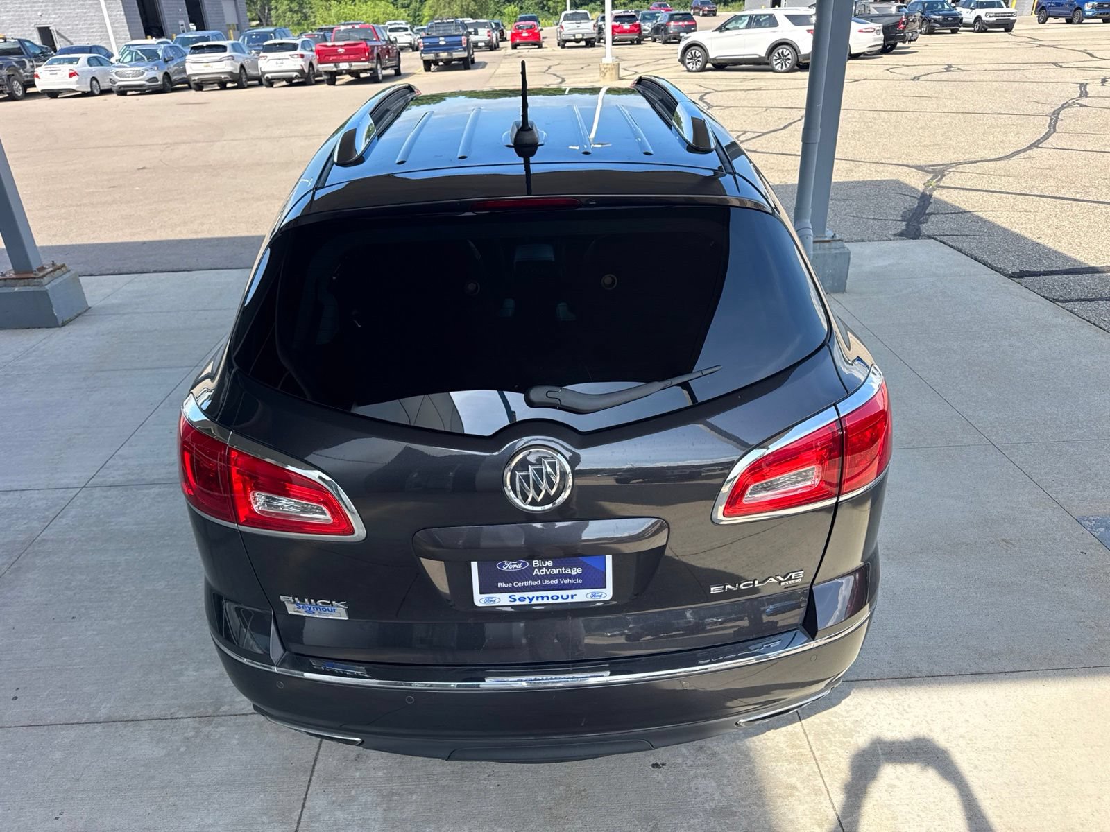 Used 2017 Buick Enclave Leather w/ Trailering Package AWD/4WD image 7