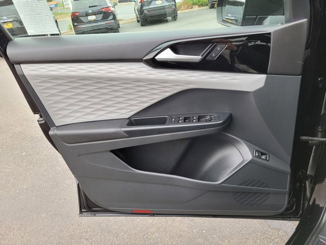 Used 2023 Volkswagen Taos S image 27